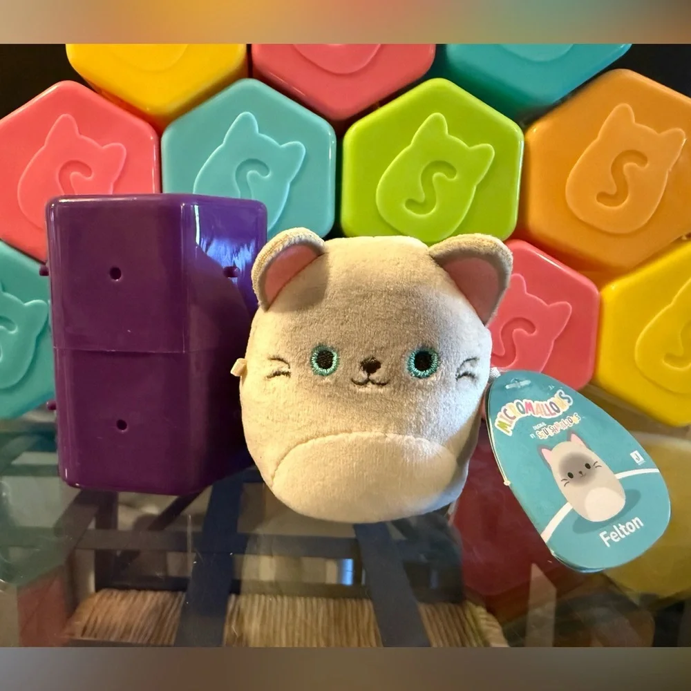FELTON Squishmallows Siamese Cat Micromallows 2.5" NWT Plush- S1 - Picture 2 of 3
